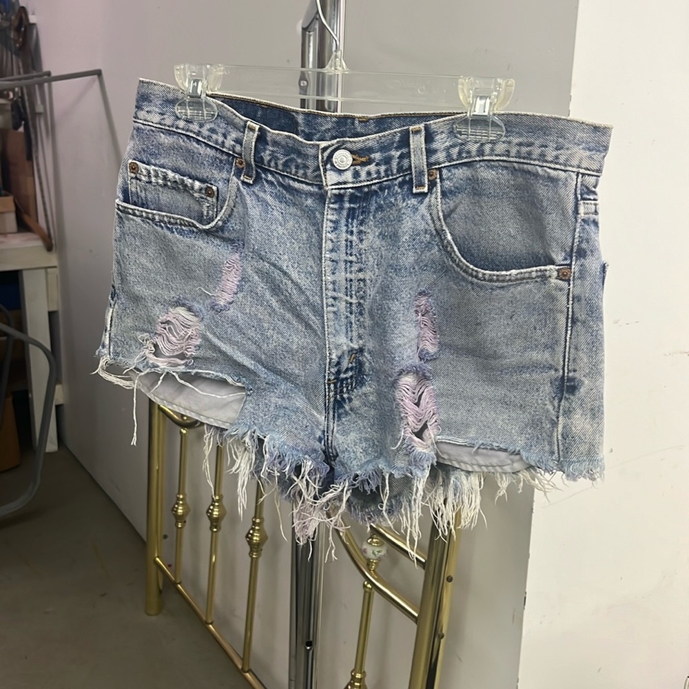 VINTAGE LEVI 505 shorts